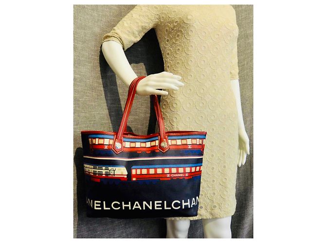 Le Boy Chanel Le Train Vermelho Azul - vista 17