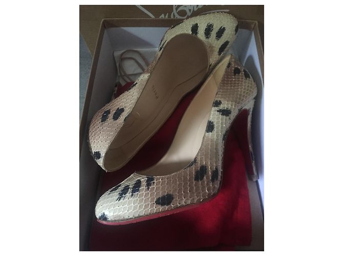 Décolleté Christian Louboutin Purr Python Beige 10 cm - vista 2