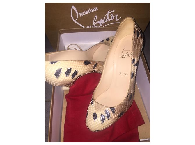 Décolleté Christian Louboutin Purr Python Beige 10 cm - vista 3