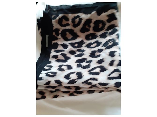 Autre Marque Quadrato di seta stampa leopardata 80x80 Stampa leopardo - vista 3