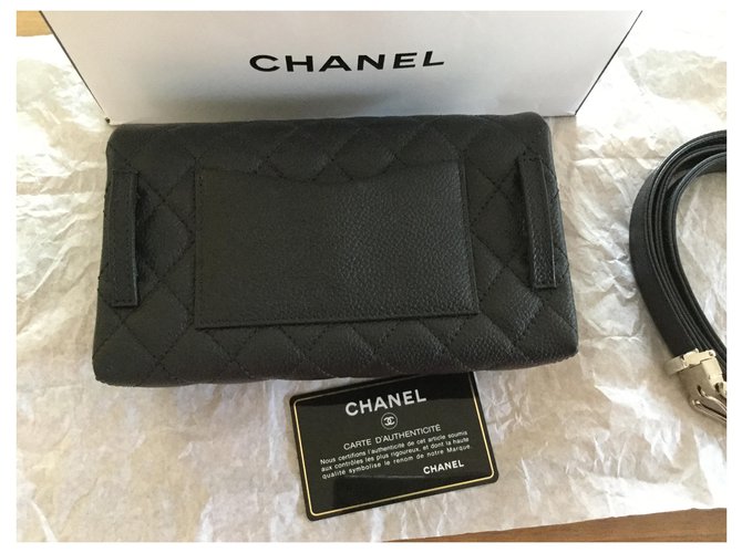 2.55 Chanel uniforme  2,55 Marsupio caviale nero - vista 3