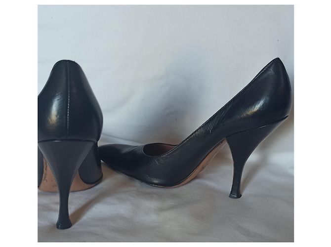 Alaïa Pumps aus schwarzem Leder mit 11cm Absatz - Ansicht 6