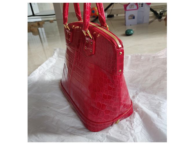 Borsa a mano Louis Vuitton Lockit in coccodrillo rosso - vista 3