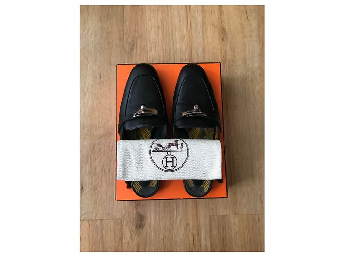 Sabot Hermès Oz in pelle nera Nero - vista 4