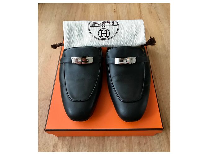 Sabot Hermès Oz in pelle nera Nero - vista 5