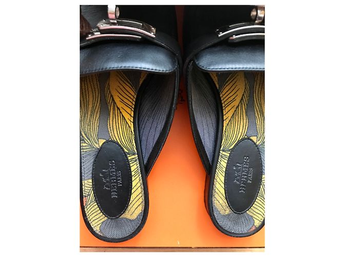 Sabot Hermès Oz in pelle nera Nero - vista 6