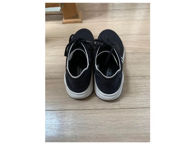 Chanel sneakers morbide bianche e nere Nero Bianco - vista 2