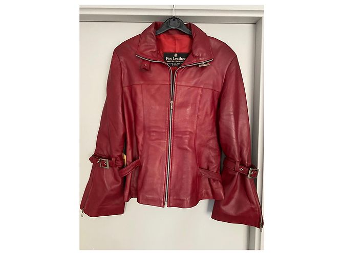 Autre Marque Rote Lederjacke mit ausgestellten Ärmeln - Ansicht 8