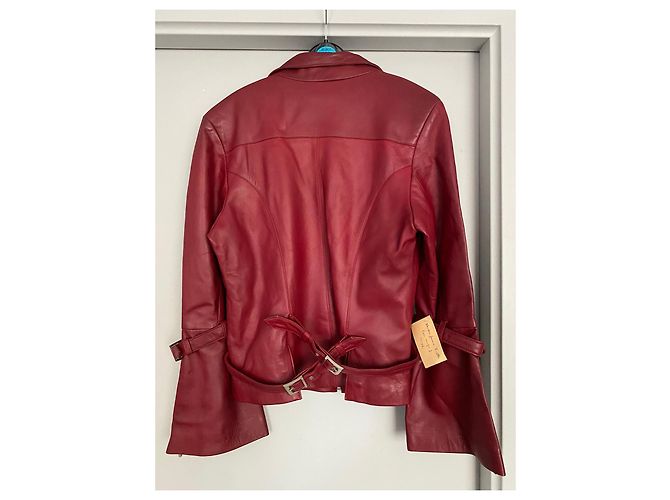 Autre Marque Rote Lederjacke mit ausgestellten Ärmeln - Ansicht 9