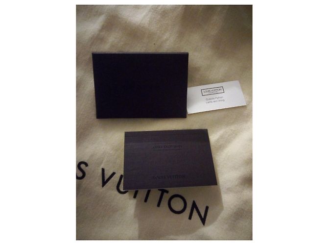 Louis Vuitton Cirrus Handtasche aus Pythonleder Beige - Ansicht 7