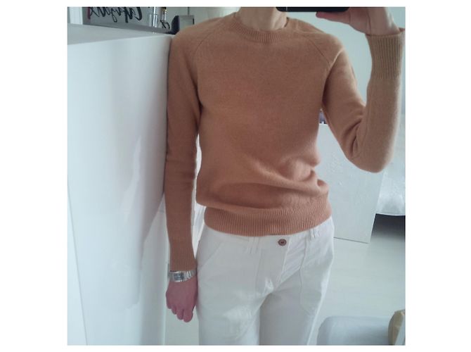 uniqlo 100% Wollpullover mit Rundhalsausschnitt in Kamelbraun. Größe XS. - Ansicht 10