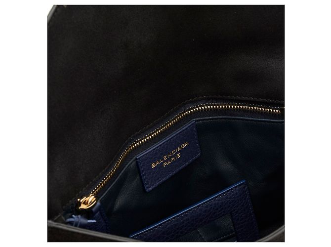 Pochette Balenciaga in camoscio nero - vista 5