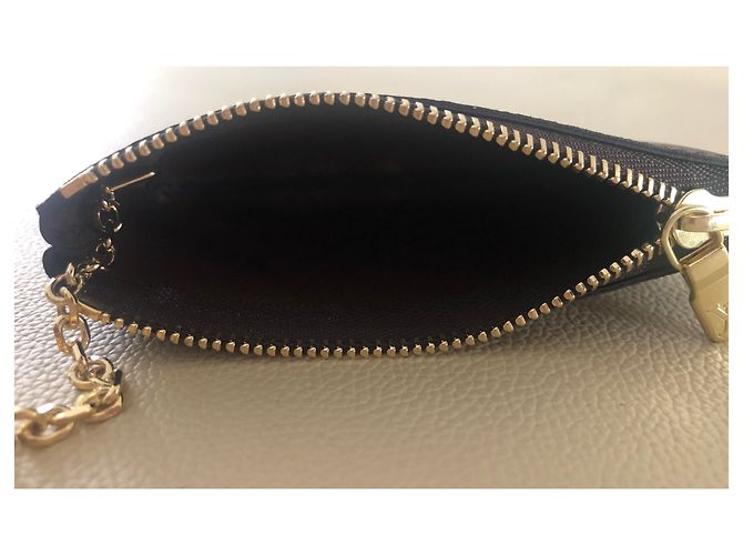 Louis Vuitton key pouch in monogram canvas Brown - view 5