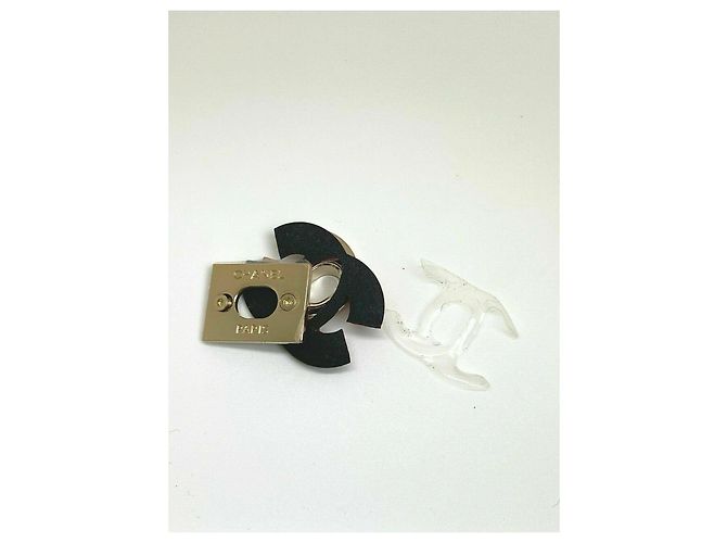 Chiusura CHANEL CC turnlock in metallo dorato Gold hardware - vista 3