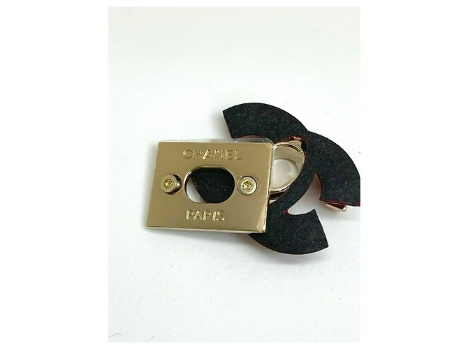 Chiusura CHANEL CC turnlock in metallo dorato Gold hardware - vista 4