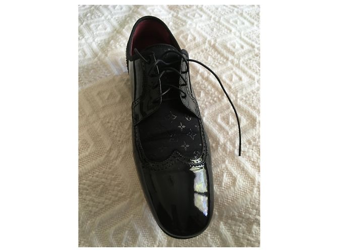 Louis Vuitton Scarpe derby in vernice nera LV Nero - vista 2