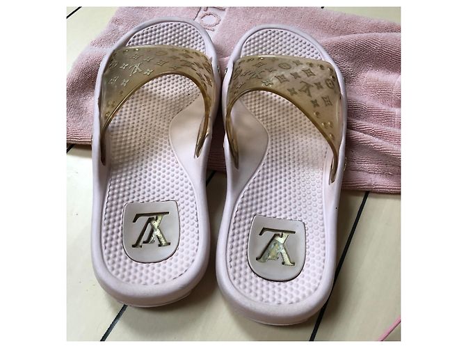 Sandali da spiaggia rosa chiaro di Louis Vuitton D'oro - vista 5
