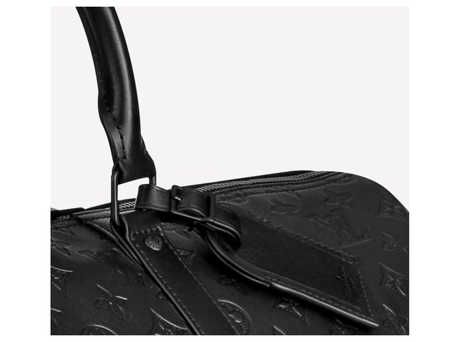 Louis Vuitton LV keepall Monogram Shadow en piel en relieve Negro - vista 4