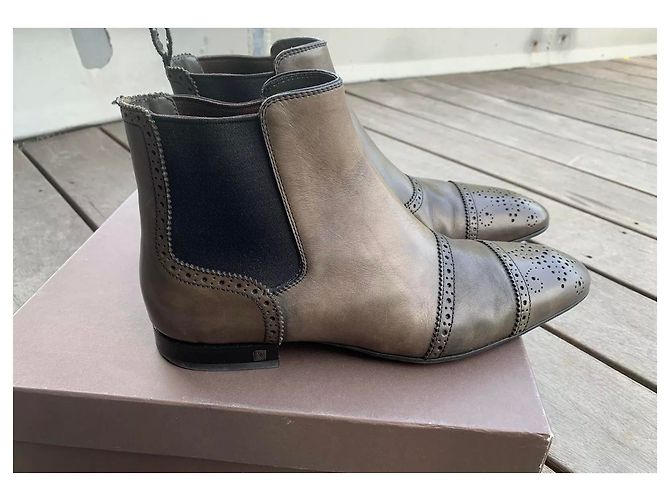 Louis Vuitton Lacets Gris anthracite - vue 3