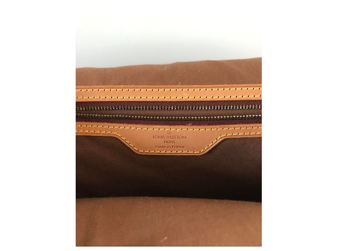 Borsa Louis Vuitton Brown Monogram Beverly GM Marrone - vista 3