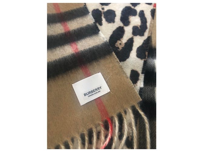 Sciarpa BURBERRY double-face cachemire - vista 3