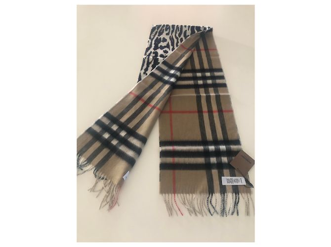 Sciarpa BURBERRY double-face cachemire - vista 4