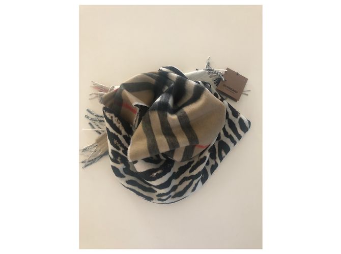 Sciarpa BURBERRY double-face cachemire - vista 6