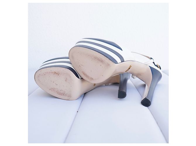 Gucci Heels - view 6