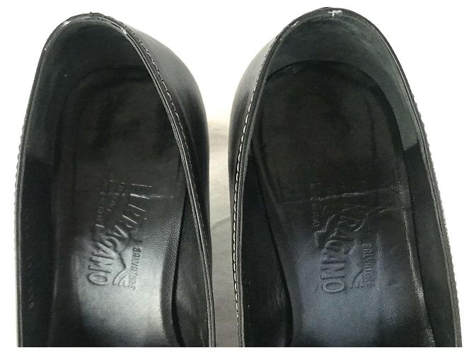 Décolleté Salvatore Ferragamo in pelle nera a punta Nero - vista 6