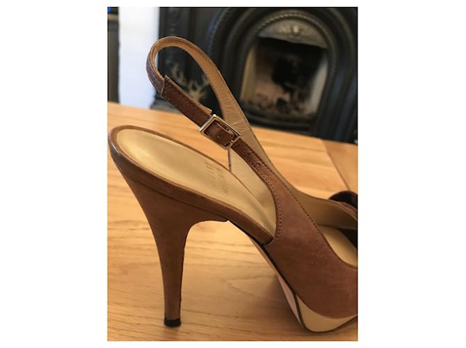 Stuart Weitzman Peeptoe Slingbacks mit Plattform Braun Beige - Ansicht 10