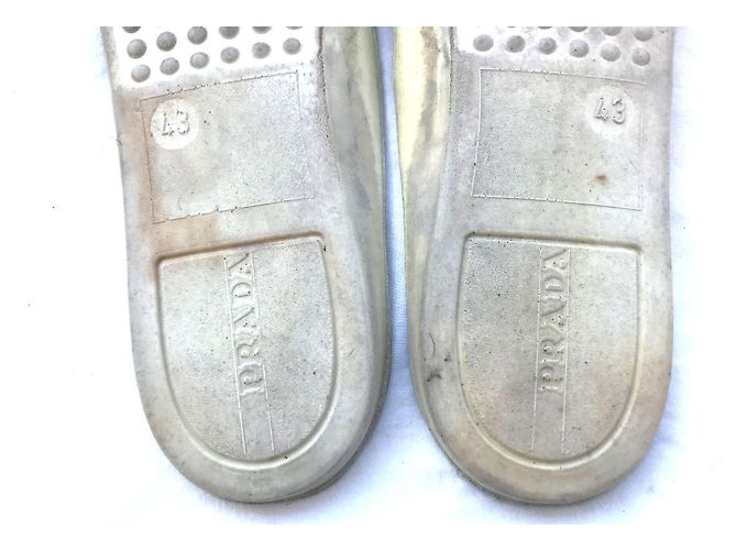 Sneakers Prada in camoscio grigio - vista 7