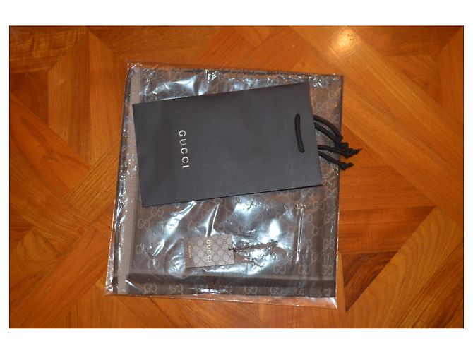 GGWEB GUCCI SCIARPA STOLA MARRONE NUOVA - vista 4