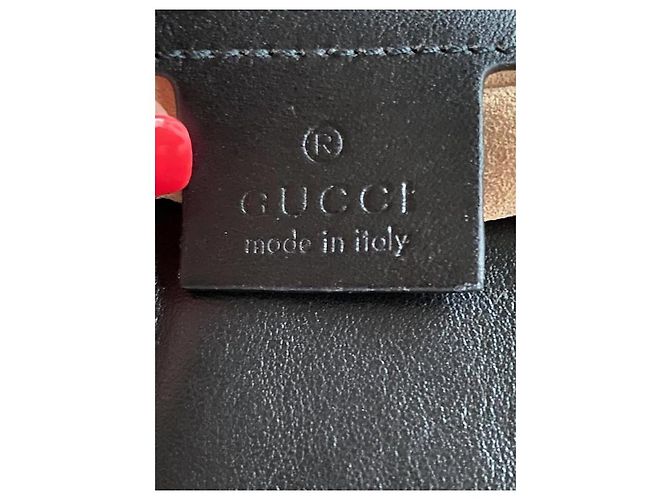 Marmont Gucci Borsa a spalla matelassé piccola Nero - vista 6