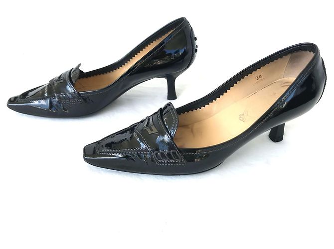 Décolleté Tod's in vernice nera con tacco medio - vista 4
