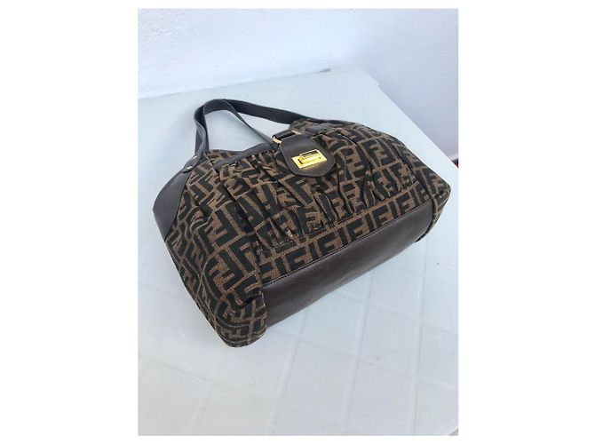 2 Jours Fendi Vintage Handtasche - Ansicht 13