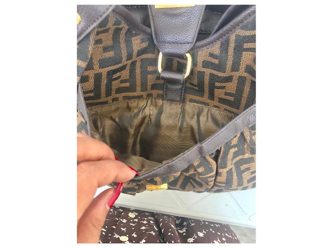 2 Jours Fendi Vintage Handtasche - Ansicht 8