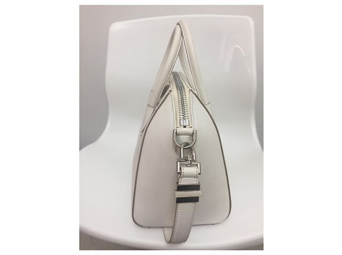 Borsa a mano Givenchy Antigona Piccola Bianca in Pelle Bianco - vista 3
