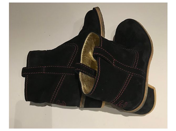 Chanel Stivaletti CC Suede In Gomma Nero - vista 11