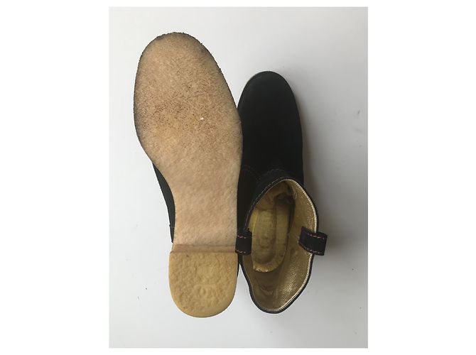 Chanel Stivaletti CC Suede In Gomma Nero - vista 14