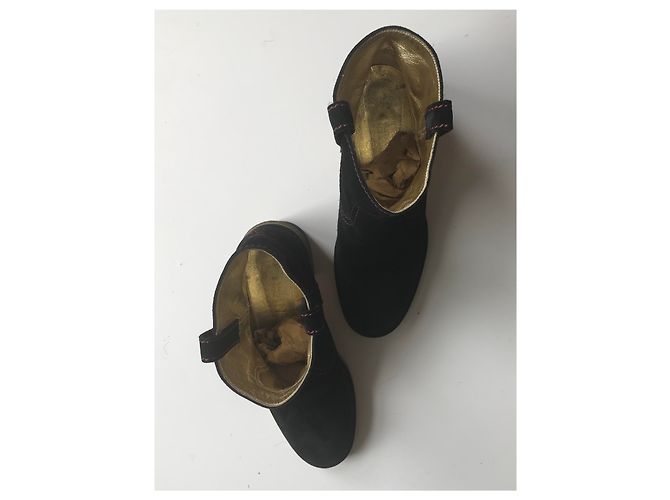 Chanel Stivaletti CC Suede In Gomma Nero - vista 17