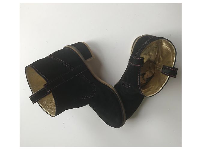 Chanel Stivaletti CC Suede In Gomma Nero - vista 19