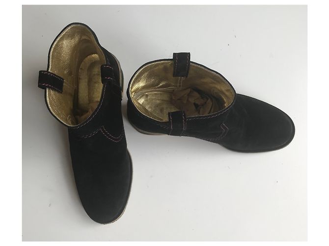 Chanel Stivaletti CC Suede In Gomma Nero - vista 24