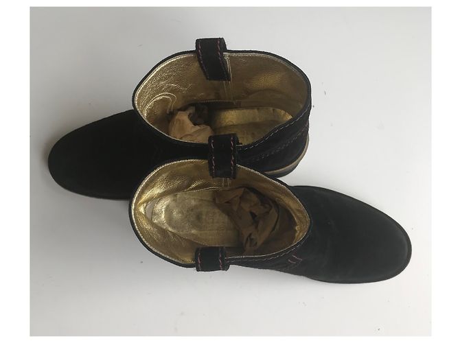 Chanel Stivaletti CC Suede In Gomma Nero - vista 25