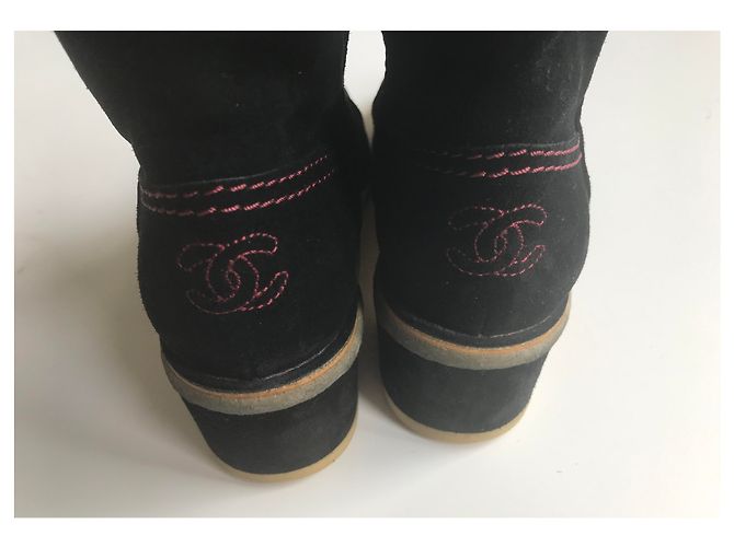 Chanel Stivaletti CC Suede In Gomma Nero - vista 27