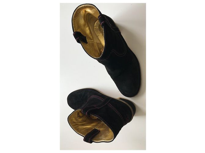 Chanel Stivaletti CC Suede In Gomma Nero - vista 34