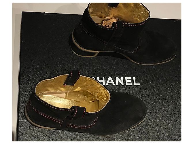 Chanel Stivaletti CC Suede In Gomma Nero - vista 35
