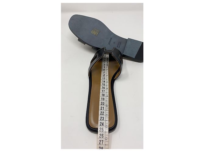Hermès HERMES ORAN BLACK FLAT SANDALS NEU Schwarz - Ansicht 5