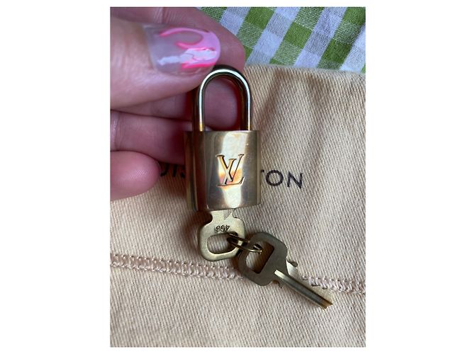 Louis Vuitton Schloss mit 2 Schlüsseln für Speedy Keepall Alma Gold hardware - Ansicht 2