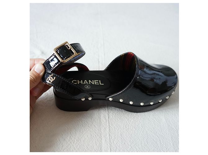 Chanel Holzschuhe Schwarz - Ansicht 3
