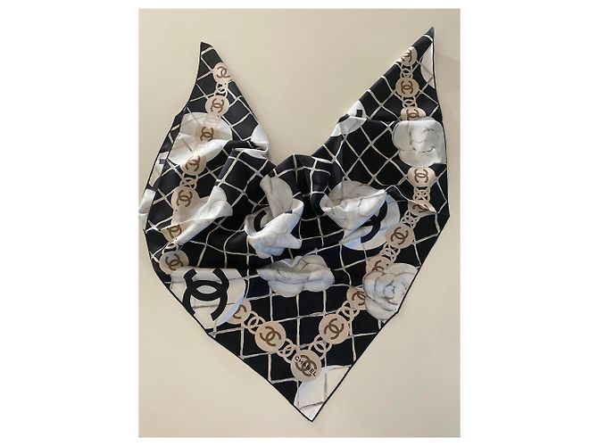Bufanda CHANEL con camelias Multicolor - vista 3